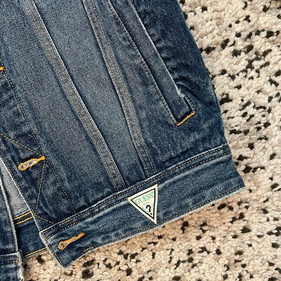 Guess denim jacket with graphic - Picture 3 of 5